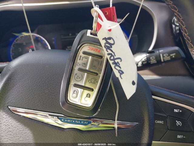 2018 CHRYSLER PACIFICA 2C4RC1BG2JR120842 Photo 10