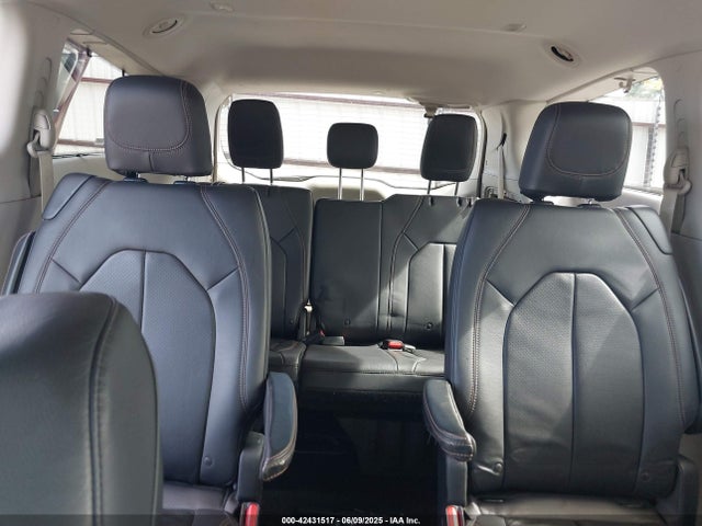 2C4RC1BG2JR120842 Chrysler Pacifica Touring L
