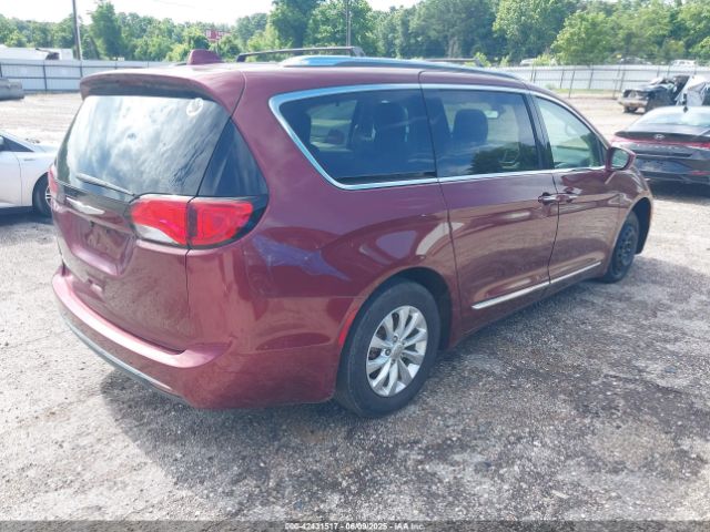 2018 CHRYSLER PACIFICA 2C4RC1BG2JR120842 Photo 3