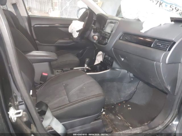2019 MITSUBISHI OUTLANDER JA4AD2A31KZ032607 Photo 4