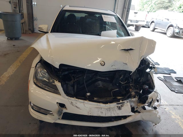 Mercedes-Benz C-Class 2014 WDDGF4HB9ER303135 Image 12