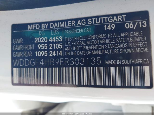 2014 MERCEDES-BENZ C 250 WDDGF4HB9ER303135 Photo 8
