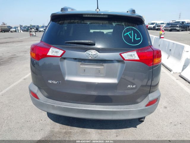 2T3WFREV1FW173323 Toyota Rav4 Xle