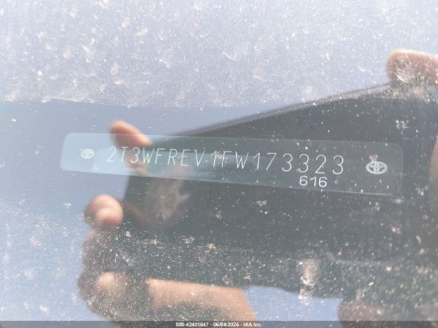 2T3WFREV1FW173323 Toyota Rav4 Xle