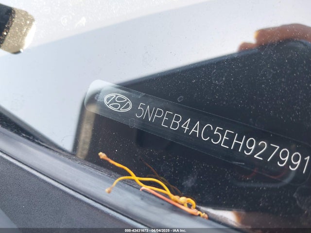 5NPEB4AC5EH927991 Hyundai gamma