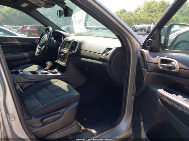 1C4RJFAG3HC811787 Jeep Grand Cherokee Laredo 4x4