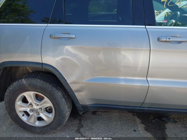 1C4RJFAG3HC811787 Jeep Grand Cherokee Laredo 4x4