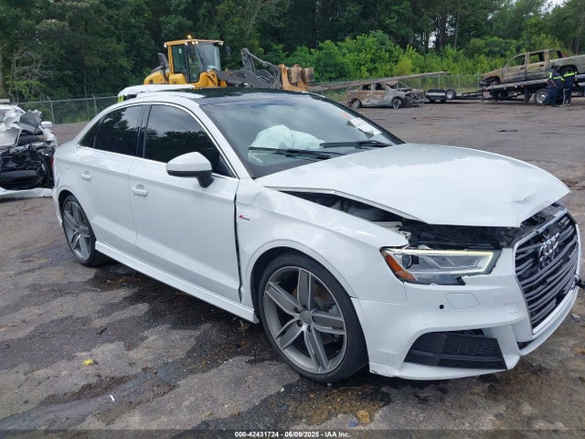 2019 AUDI A3 WAUGUGFF4KA093705 Photo 0