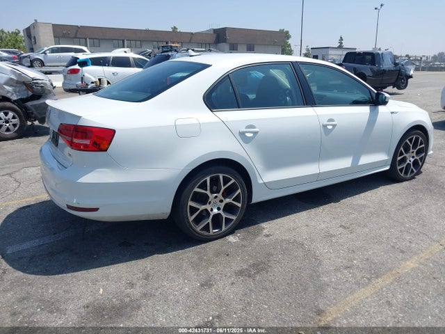 3VWD17AJ7FM356897 Volkswagen 2015