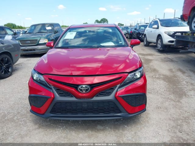 4T1T11AK8RU210220 Toyota CAMRY SE