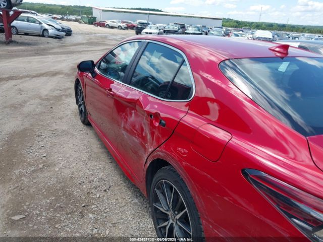 4T1T11AK8RU210220 Toyota CAMRY SE