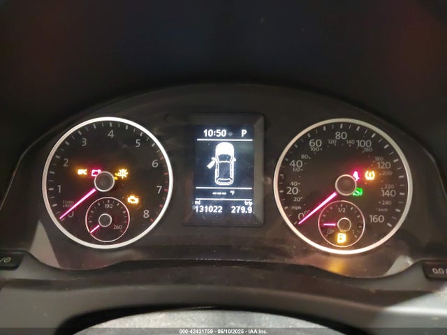 WVGBV7AXXFW089172 Volkswagen 2015