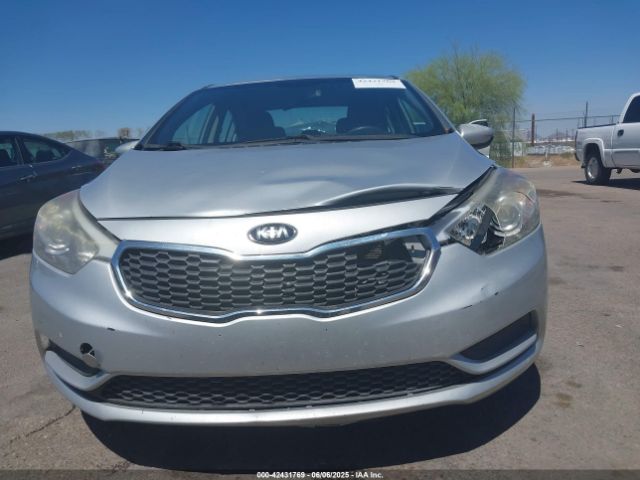 KNAFK4A69G5550404 KIA FORTE LX