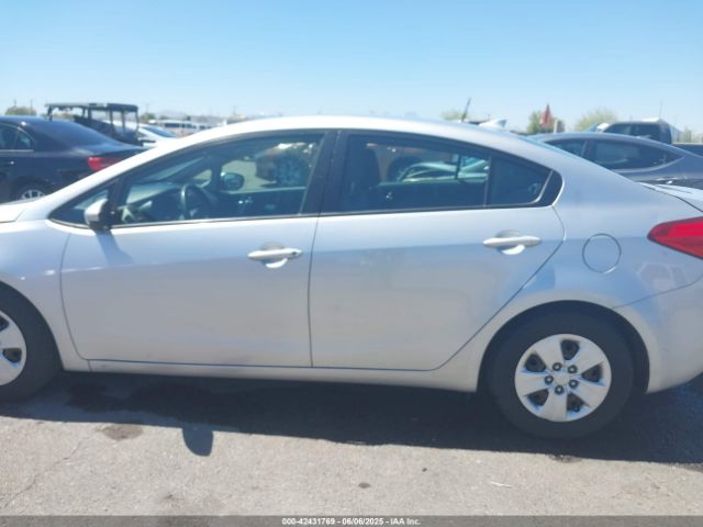 KNAFK4A69G5550404 KIA FORTE LX
