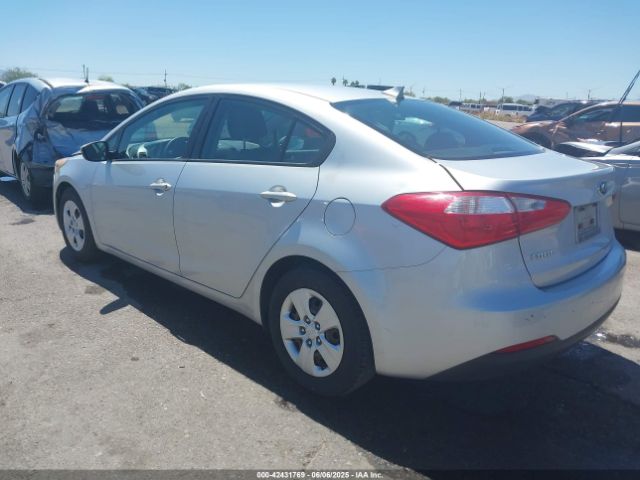 KNAFK4A69G5550404 KIA FORTE LX