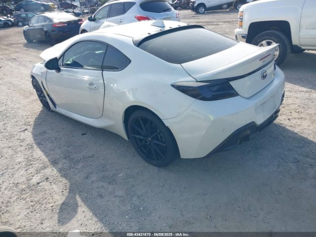 2022 TOYOTA GR86 JF1ZNBF14N8756370 Photo 2