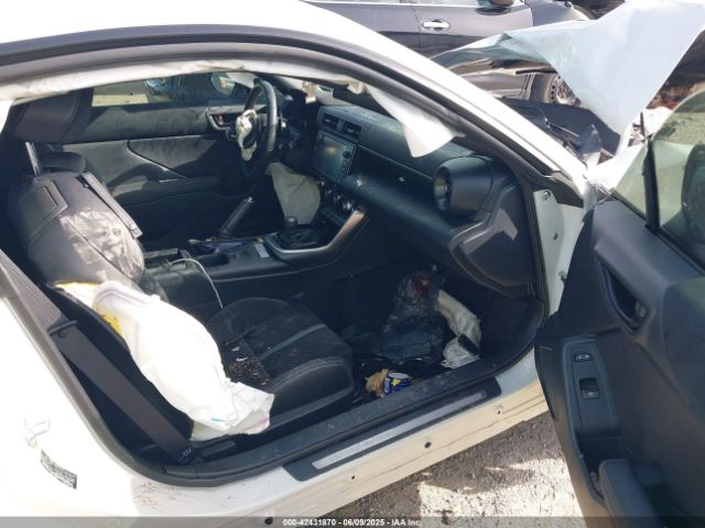 2022 TOYOTA GR86 JF1ZNBF14N8756370 Photo 4