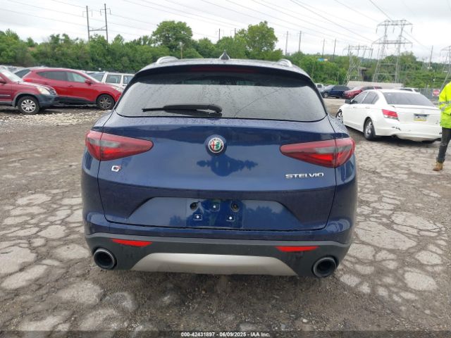 ZASPAKBN5K7C58905 Alfa Romeo Stelvio Ti Lusso Awd