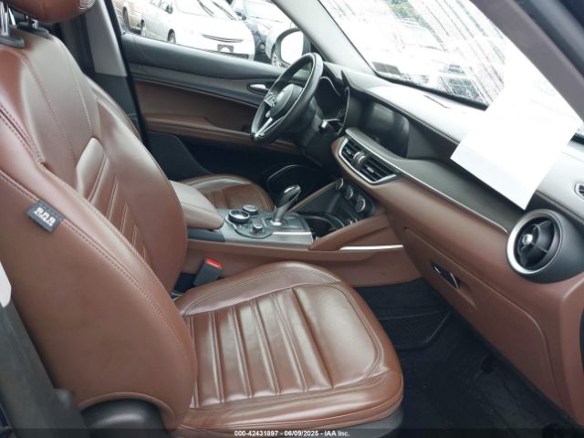 ZASPAKBN5K7C58905 Alfa Romeo Stelvio Ti Lusso Awd