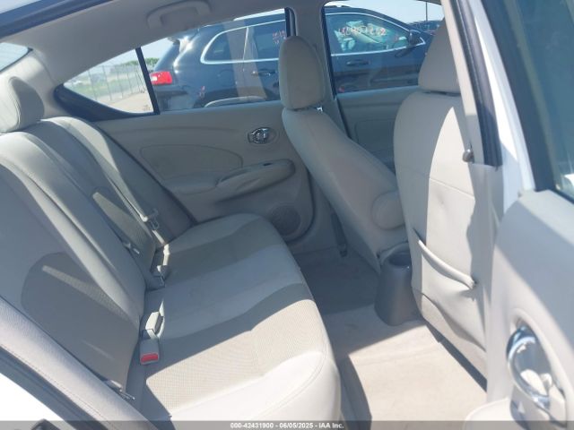 3N1CN7AP4FL904953 Nissan 2015