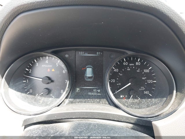 JN8AT2MV1HW003855 Nissan Rogue