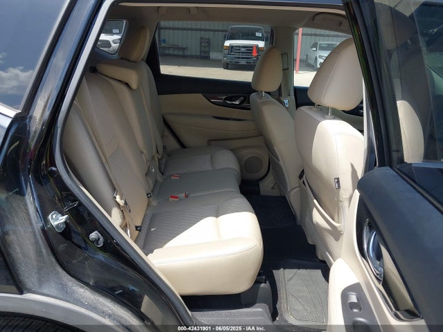 JN8AT2MV1HW003855 Nissan Rogue