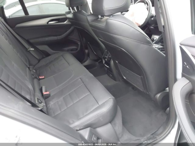 2025 BMW X4 5UX33DT07S9X69129 Photo 7