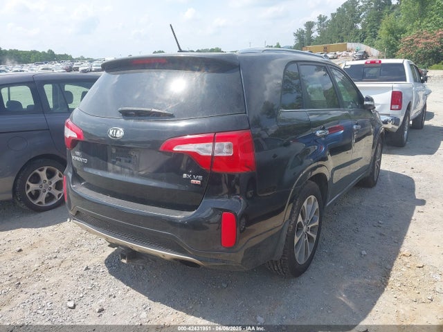 5XYKWDA76FG555631 KIA Sorento Sx V6