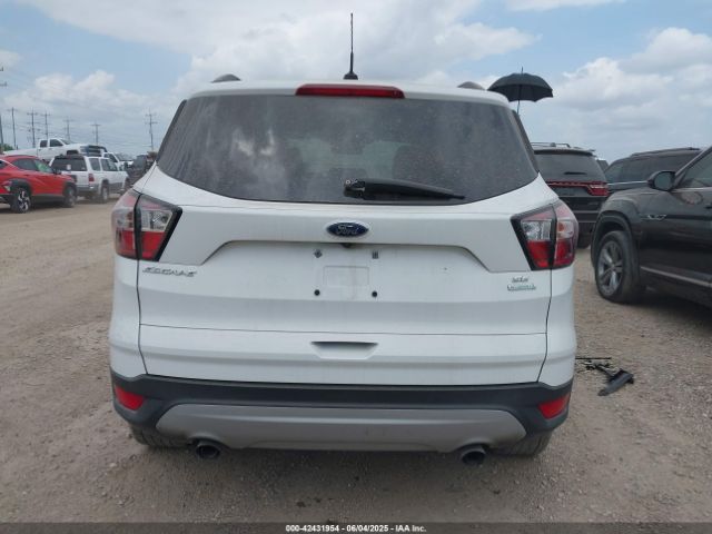 1FMCU0GD4JUC63057 Ford ESCAPE SE
