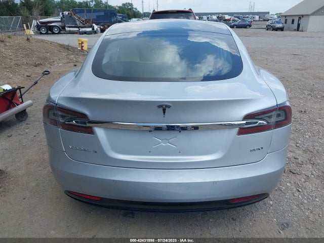 Tesla 2017 2017 5YJSA1E25HF198609 Image 17