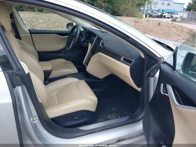 2017 TESLA MODEL S 5YJSA1E25HF198609 Photo 4