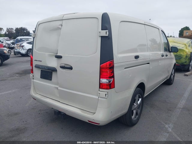 W1YV0BEY7N4153194 Mercedes-Benz m274