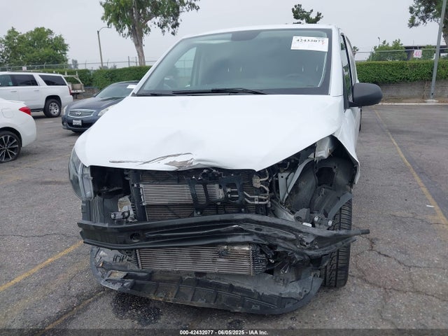 2022 MERCEDES-BENZ METRIS W1YV0CEY4N3961398 Photo 5