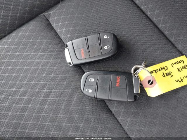 2018 JEEP GRAND CHEROKEE 1C4RJFAG5JC377197 Photo 10