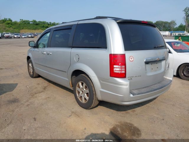 2010 CHRYSLER TOWN & COUNTRY 2A4RR5DX1AR253430 Photo 2