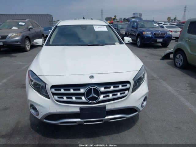 WDCTG4EBXJJ479396 Mercedes-Benz GLA 250