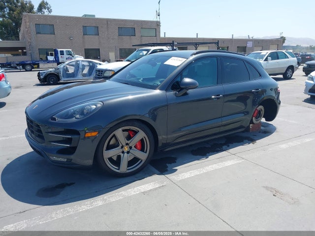 Porsche Macan 2017 WP1AF2A58HLB61990 Image 2