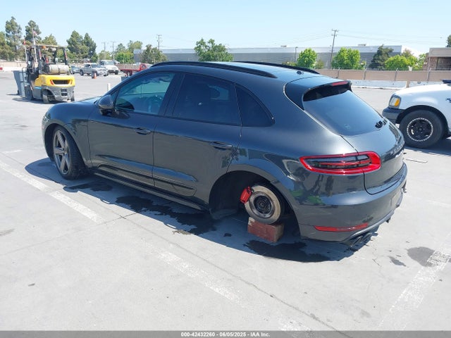 Porsche Macan 2017 WP1AF2A58HLB61990 Image 3