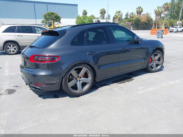 Porsche Macan 2017 WP1AF2A58HLB61990 Image 4