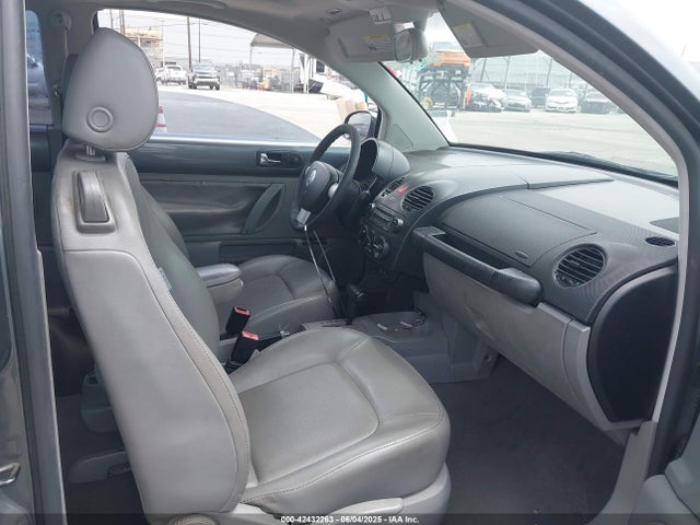 2007 Volkswagen New Beetle 2.5 მანქანა იყიდება აუქციონზე, vin: 3VWRG31C27M504342, აუქციონის ნომერი: 42432263
