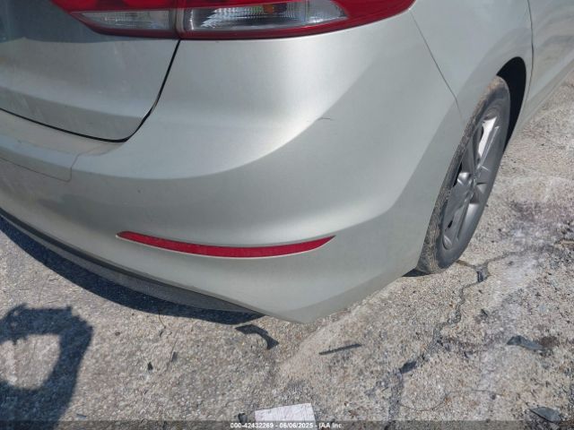5NPD84LFXHH040232 Hyundai Elantra