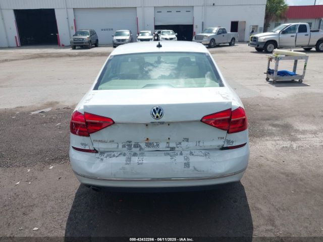 1VWBT7A39GC069860 Volkswagen Passat 1.8t Se