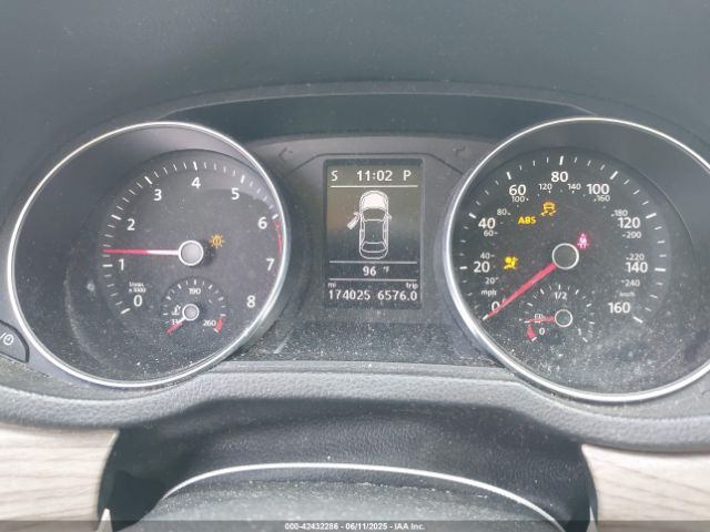 1VWBT7A39GC069860 Volkswagen Passat 1.8t Se