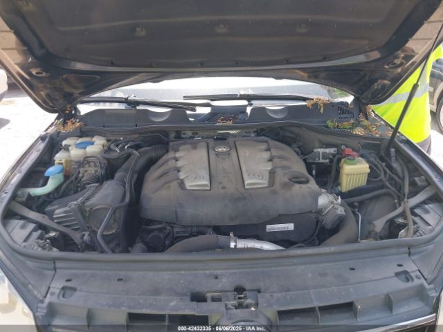 2012 VOLKSWAGEN TOUAREG WVGFK9BP4CD002524 Photo 9