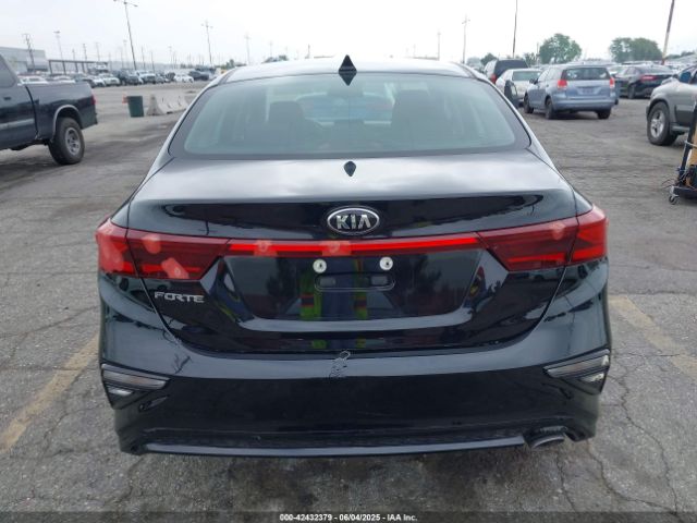 3KPF24AD4KE065943 KIA Forte Lxs