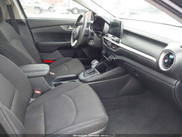 3KPF24AD4KE065943 KIA Forte Lxs