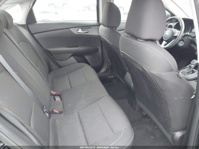3KPF24AD4KE065943 KIA Forte Lxs