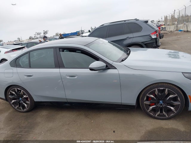 BMW i5 2024 WBY33FK08RCR03771 Image 13