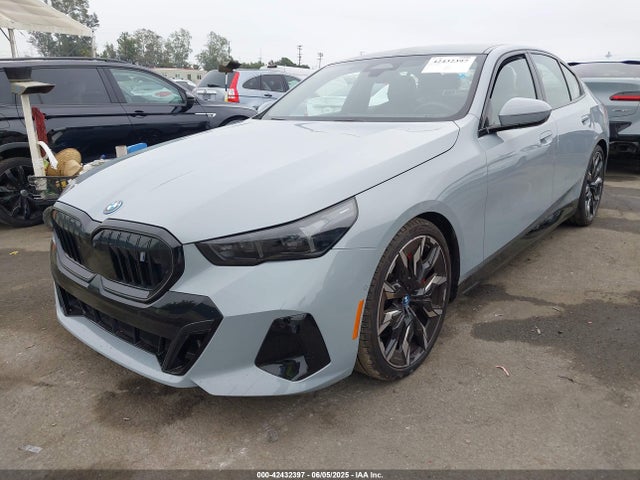 BMW i5 2024 WBY33FK08RCR03771 Image 2