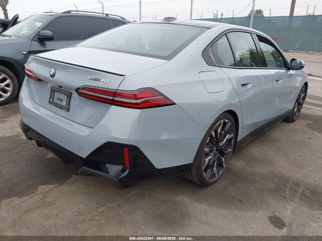BMW i5 2024 WBY33FK08RCR03771 Image 4